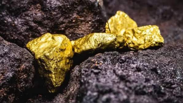 discover the latest major gold deposits found in iran, china, and saudi arabia, highlighting significant mining opportunities and economic potential in these regions.