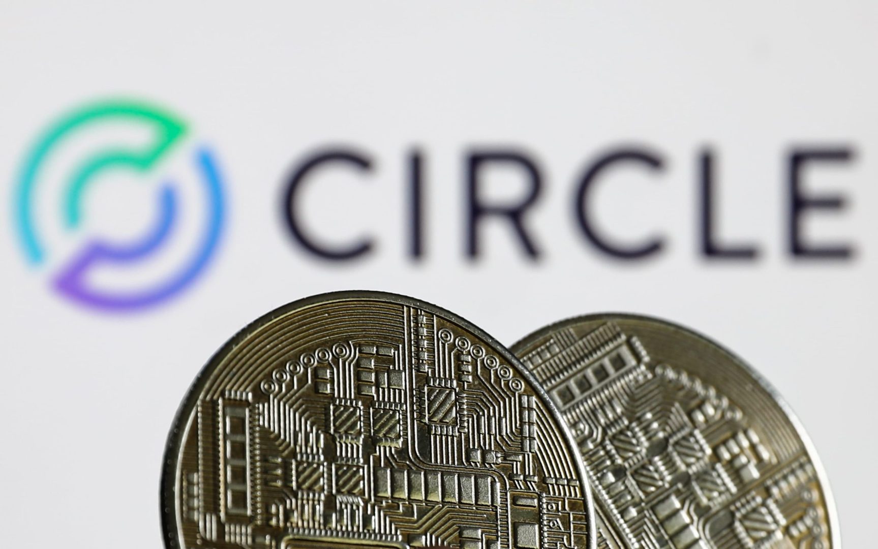 kucoin receives mica approval to resume operations in france, expanding access to its cryptocurrency trading platform.